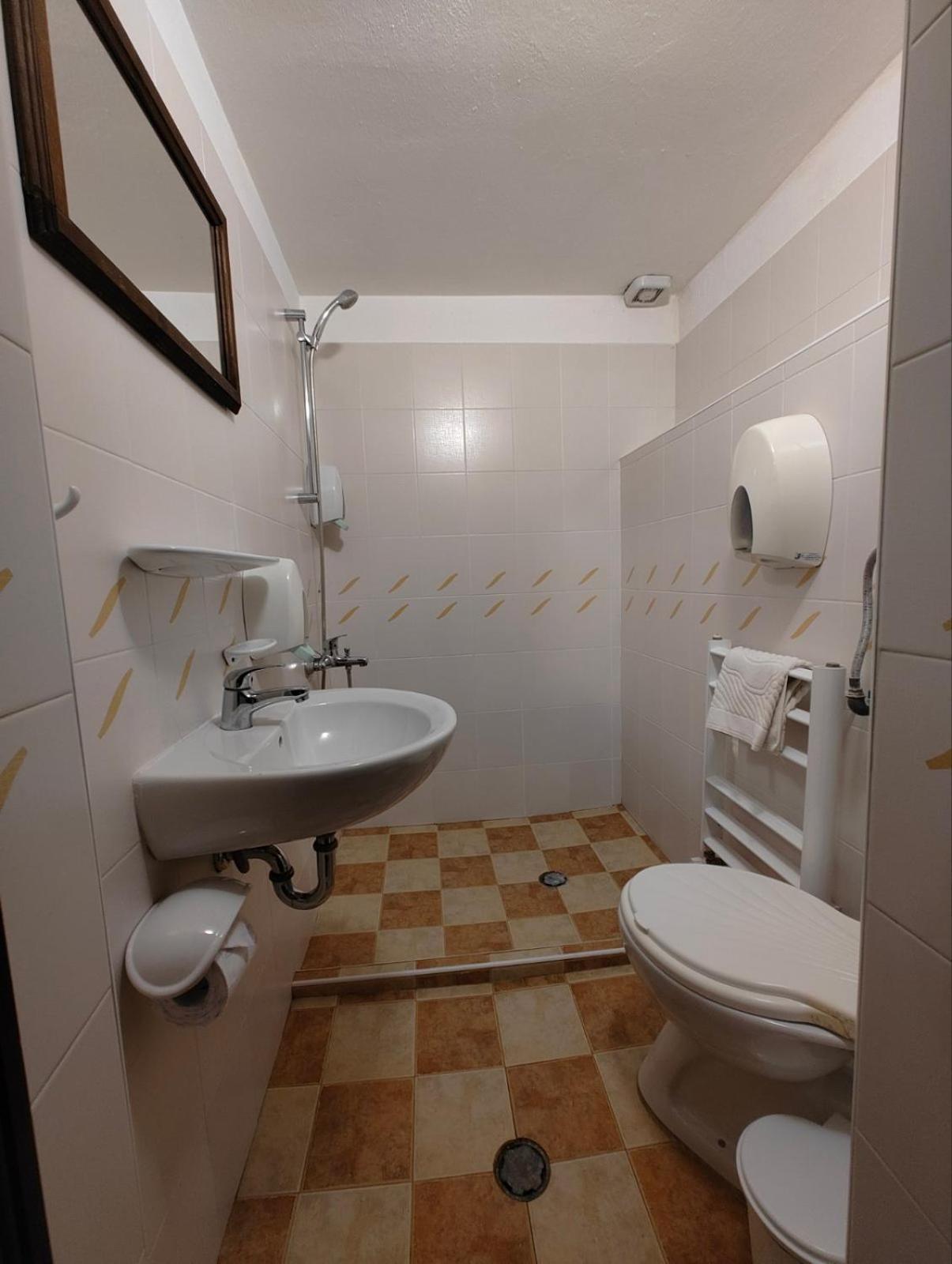 Хаджидимовата Къща Hotell Bozjentsi Eksteriør bilde